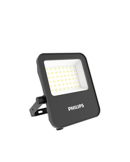 A Reflector Essential LED de 10W con flujo luminoso de 1000 lm, CCT 6500K, 120-277V~ Curva SWB Simétrica amplia